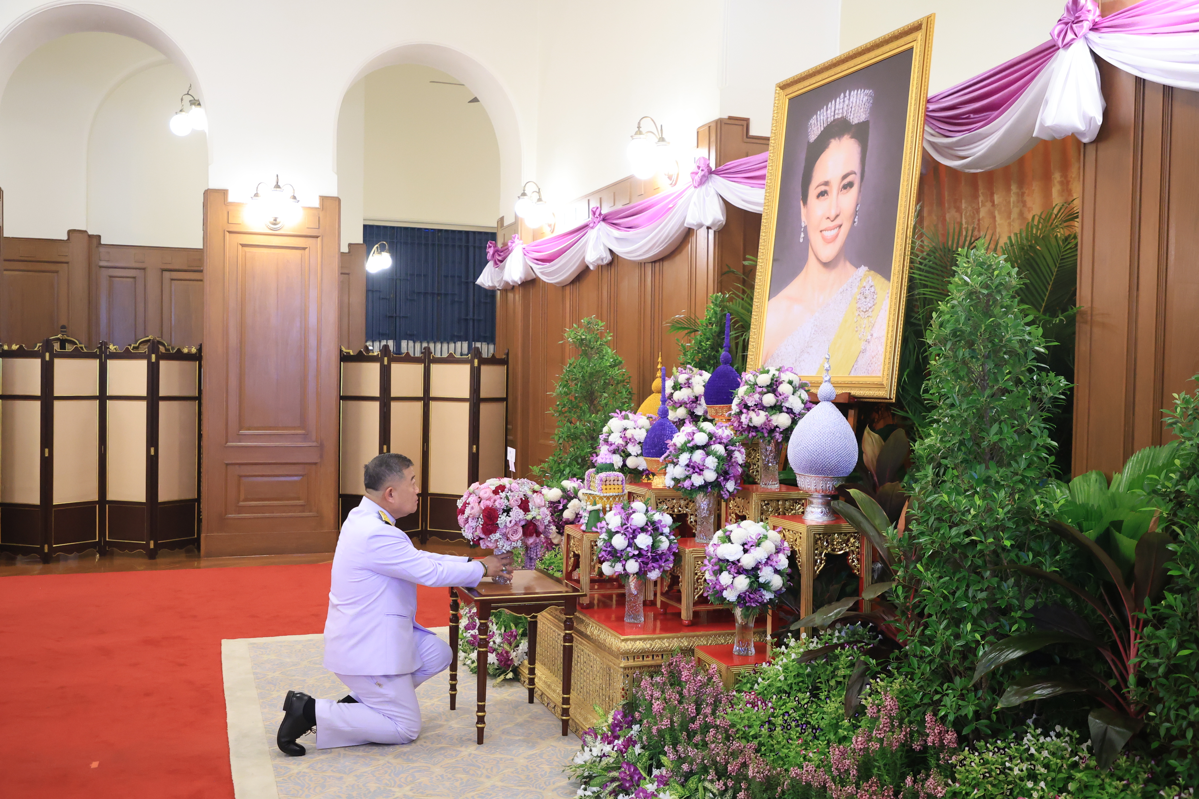 title - เลขาธิการ ส.ป.ก. ลงนามถวายพระพร สมเด็จพระนางเจ้าฯ พระบรมราชินี เนื่องในโอกาสวันเฉลิมพระชนมพรรษา 48 พรรษา 3 มิถุนายน 2569  ณ ศาลาสหทัยสมาคม พระบรมมหาราชวัง